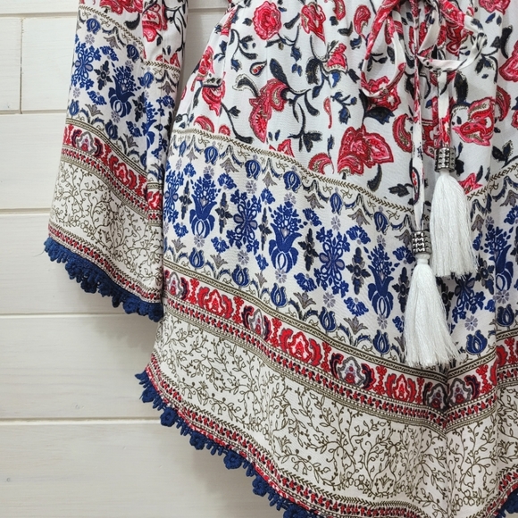 Forever 21 boho style romper with tassle pockets and crochet detail - Picture 4 of 11